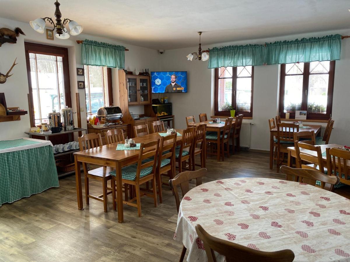 Pension Holiday Vrchlabí المظهر الخارجي الصورة